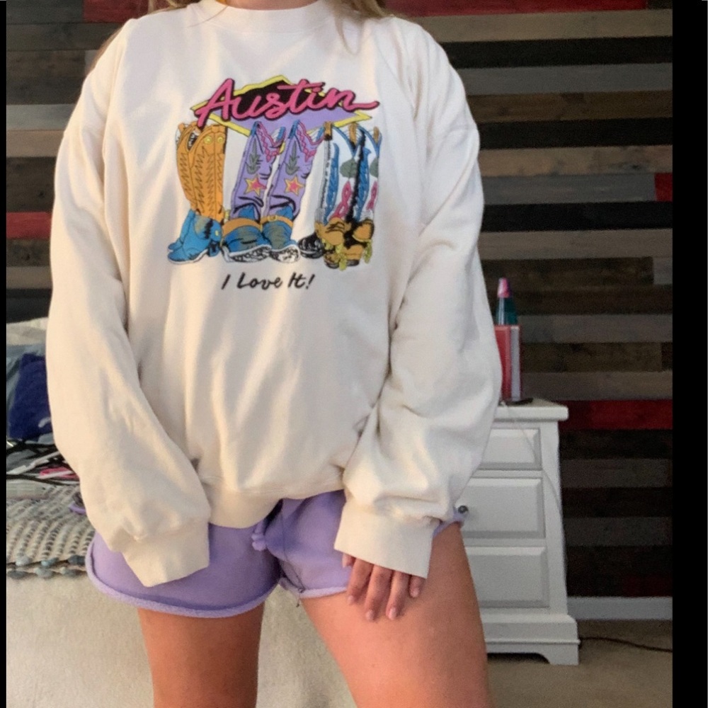 Brandy Melville Cream Austin Graphic Crewneck Sweatshirt